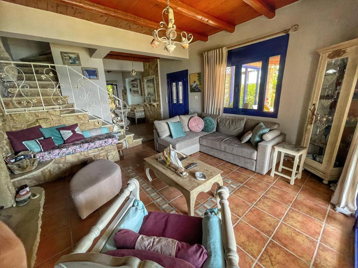 Elouthia Residence With Sea View And Hot Tub Tsoútsouros Dış mekan fotoğraf